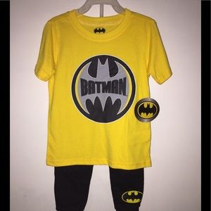 Boys two-price Batman outfit